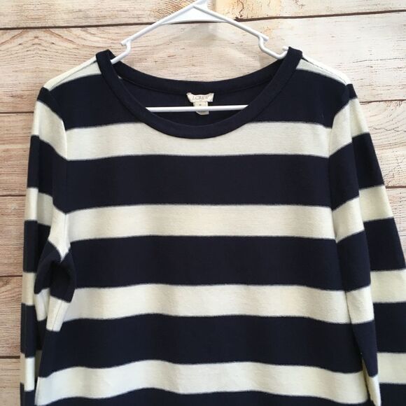 J CREW NAVY BLUE AND WHITE STRIPED SHIRTTAIL SWEATSHIRT - Picture 2 of 5